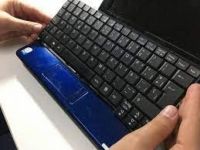 ¿Cómo realizar el cambio de teclado de un portátil?